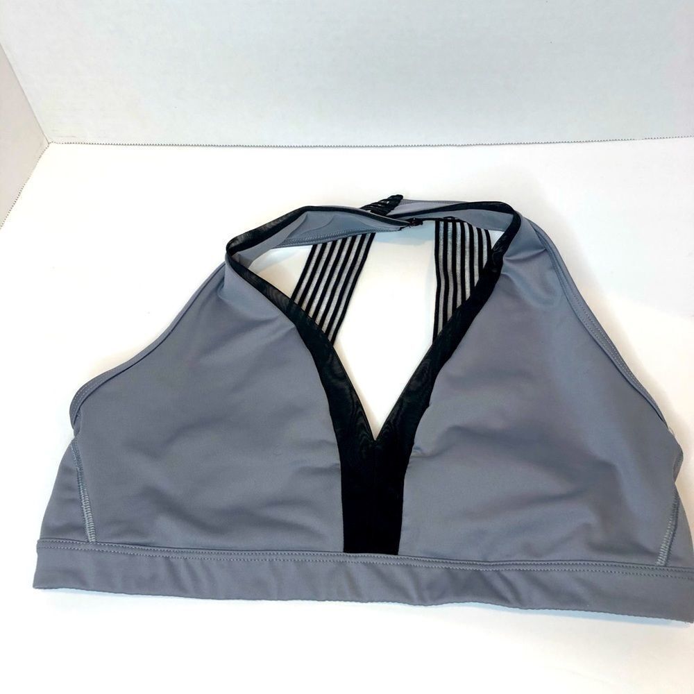 Victoria Sport gray and black sports bra medium